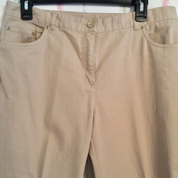 RUBY RD. Crop Pants/Capris - Picture 5 of 7